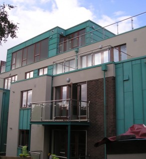 ‘Belfort Appartments’ Balustrades