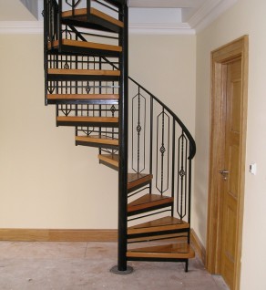 ‘Carpenterstown Traditional’ Spiral Stairs