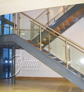 ‘IDA’ Stairs with Stainless Steel & Glass Balustrade