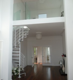 ‘Room to Improve’ Glass Balustrade