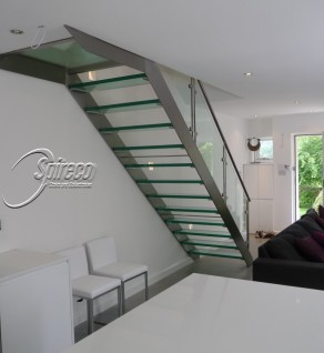 Glass Treaded Stainless Steel Stair