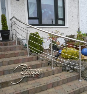 ‘Swords’ Stainless Steel ‘Viola’ Handrail